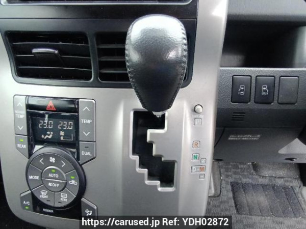 Used 2008 AT toyota voxy ZRR70W Image[26]