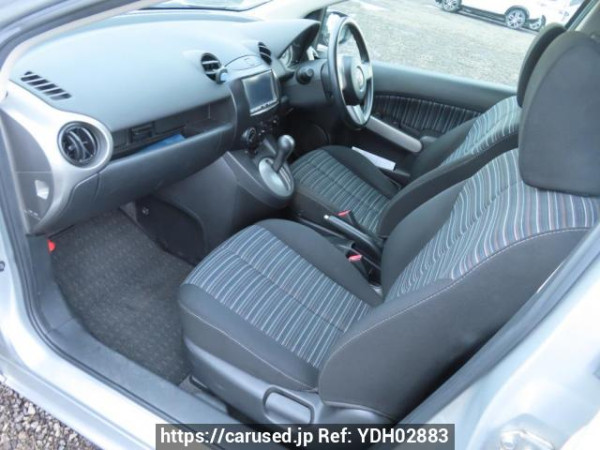 Used 2009 AT mazda demio DE3FS Image[14]