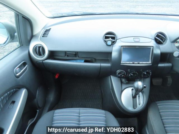 Used 2009 AT mazda demio DE3FS Image[16]