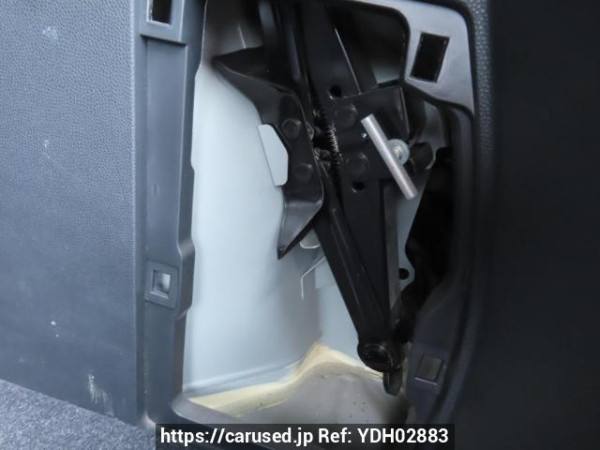 Used 2009 AT mazda demio DE3FS Image[36]