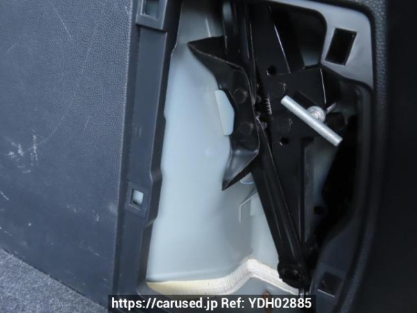 Used 2009 AT mazda demio DE3FS Image[40]