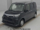 Toyota Roomy M910A