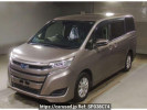 Toyota Noah ZWR80G