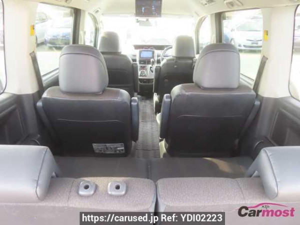 Used 2013 CVT toyota voxy ZRR70 Image[21]
