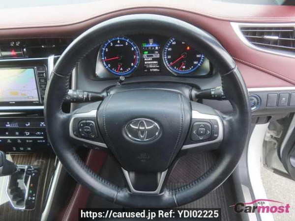 Used 2016 CVT toyota harrier ZSU60 Image[16]