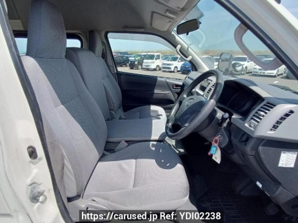 Used 2005 AT toyota hiace-van TRH200K Image[12]