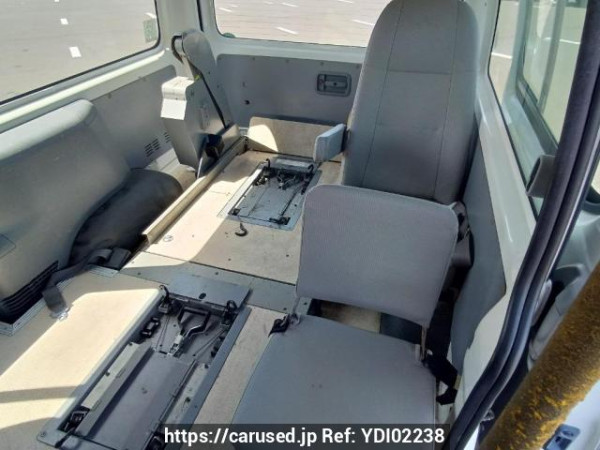 Used 2005 AT toyota hiace-van TRH200K Image[15]