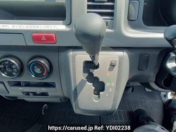 Used 2005 AT toyota hiace-van TRH200K Image[24]