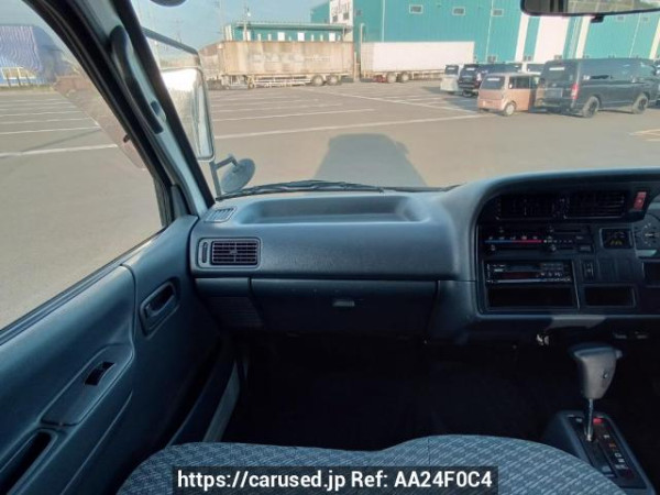 Used 2004 AT toyota regiusace-van TRH112V Image[17]