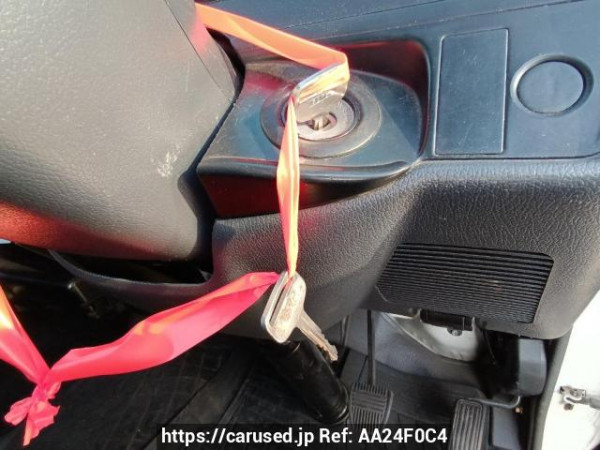 Used 2004 AT toyota regiusace-van TRH112V Image[25]