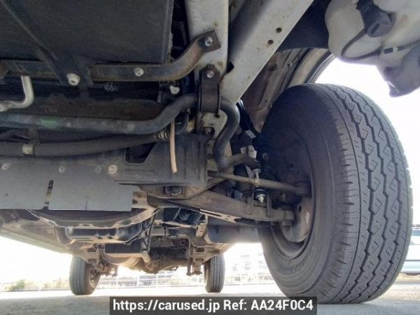 Used 2004 AT toyota regiusace-van TRH112V Image[31]