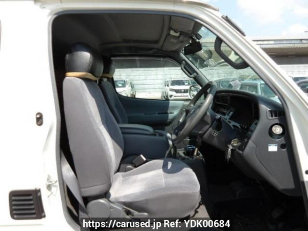 Used 2004 AT toyota hiace-van TRH112V Image[9]