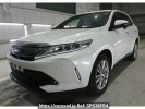 Toyota Harrier ZSU65W