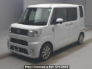 Toyota Pixis Mega LA700A