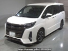 Toyota Noah ZRR80W