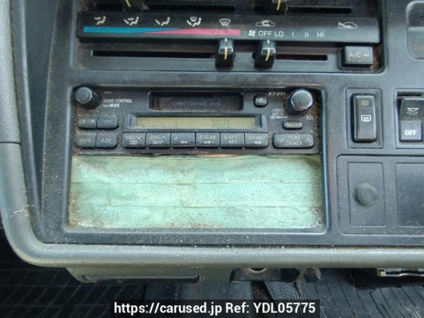 Used 2004 AT toyota hiace-van TRH102V Image[23]