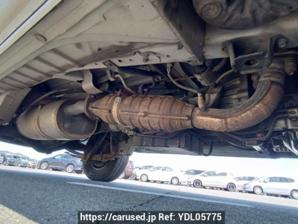 Used 2004 AT toyota hiace-van TRH102V Image[32]