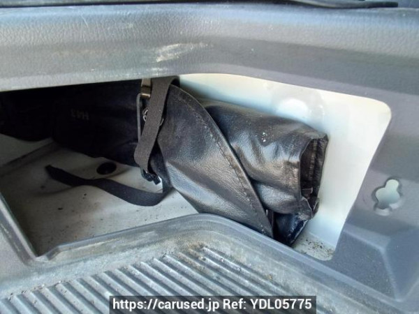 Used 2004 AT toyota hiace-van TRH102V Image[40]