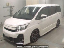 Toyota Noah ZRR80W