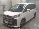Toyota Noah ZWR90W