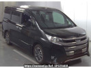 Toyota Noah ZRR80W