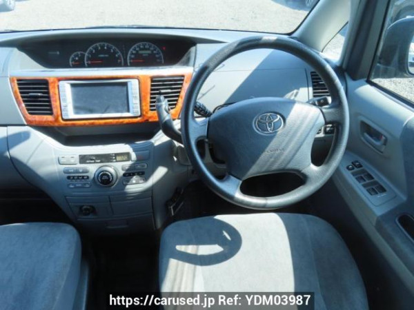 Used 2005 AT toyota noah AZR60G Image[18]