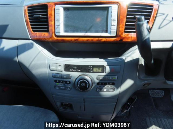 Used 2005 AT toyota noah AZR60G Image[19]