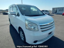 Toyota Noah ZRR70G