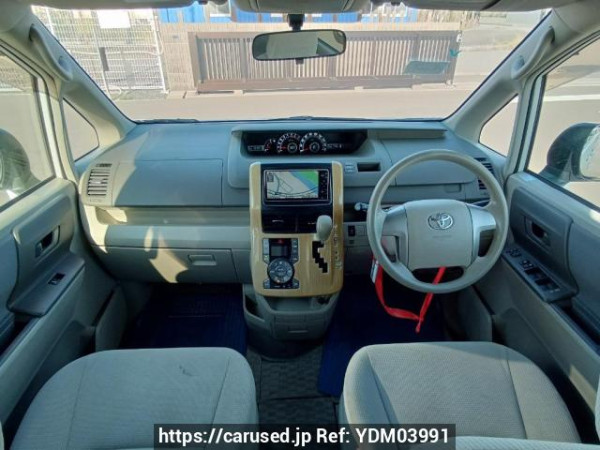Used 2009 AT toyota noah ZRR70G Image[17]