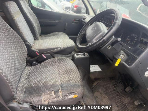 Used 2003 AT toyota regiusace-van TRH112V Image[12]