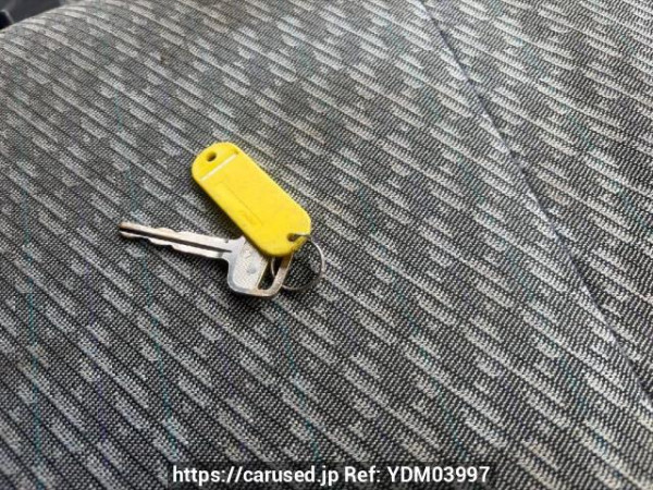 Used 2003 AT toyota regiusace-van TRH112V Image[13]