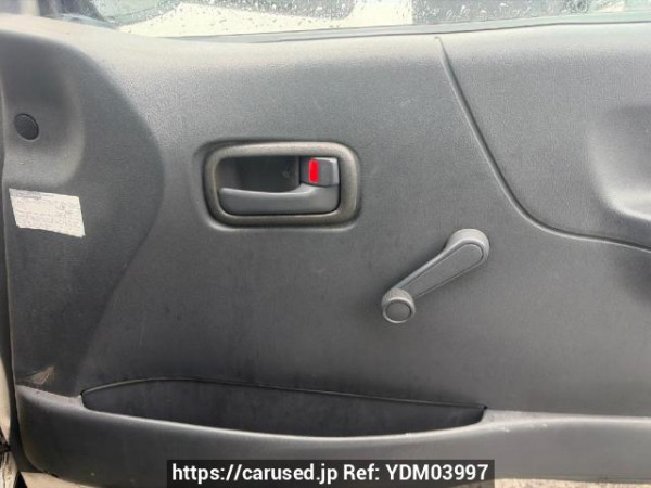 Used 2003 AT toyota regiusace-van TRH112V Image[14]