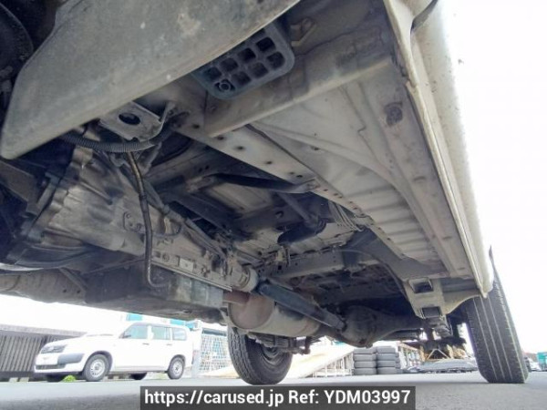 Used 2003 AT toyota regiusace-van TRH112V Image[33]