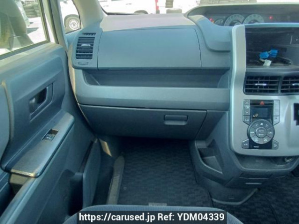 Used 2008 AT toyota noah ZRR70G Image[18]