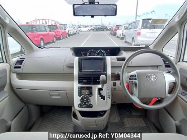 Used 2010 AT toyota noah ZRR75G Image[20]