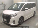 Toyota Noah ZRR80W