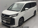 Toyota Noah ZWR90W