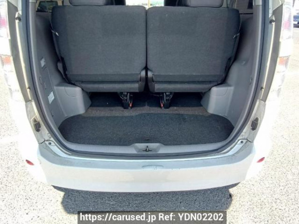 Used 2002 AT toyota voxy AZR60G Image[8]