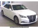 Toyota Crown Hybrid AWS210