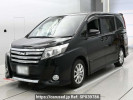 Toyota Noah ZRR80W