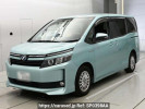 Toyota Voxy ZWR80G
