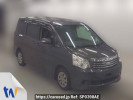 Toyota Noah ZRR70G