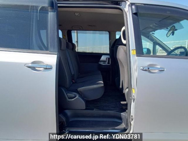 Used 2011 AT toyota noah ZRR70G Image[15]