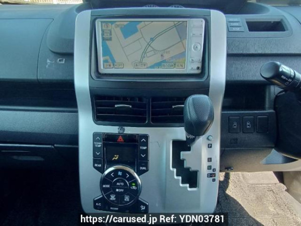 Used 2011 AT toyota noah ZRR70G Image[23]