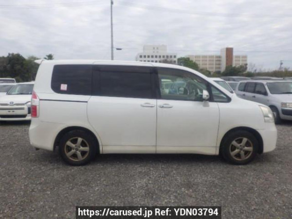 Used 2009 AT toyota noah ZRR70G Image[7]