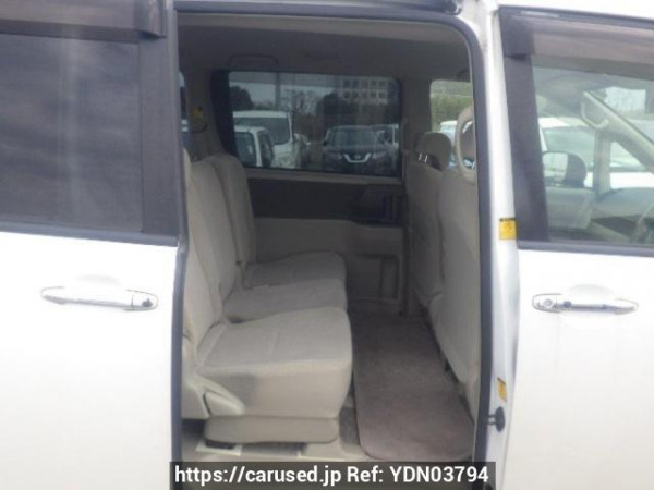 Used 2009 AT toyota noah ZRR70G Image[13]