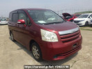 Toyota Noah ZRR70G