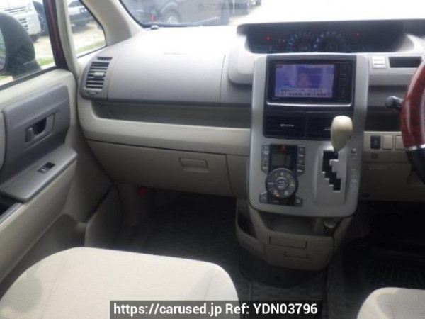 Used 2008 AT toyota noah ZRR70G Image[16]