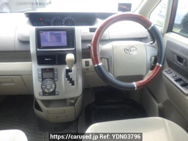 Used 2008 AT toyota noah ZRR70G Image[17]