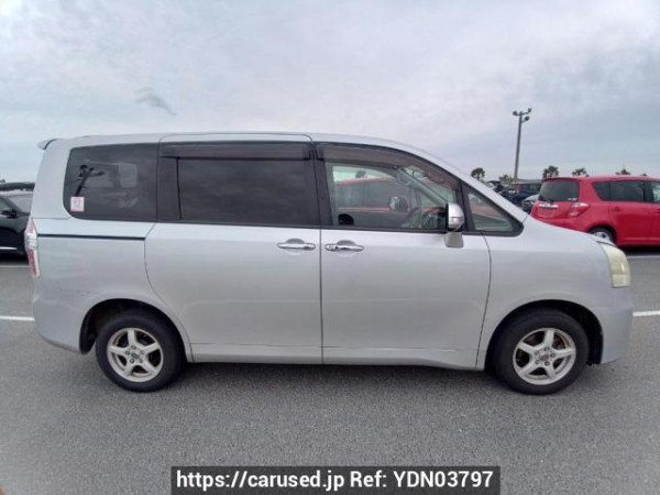 Used 2009 AT toyota noah ZRR75G Image[7]